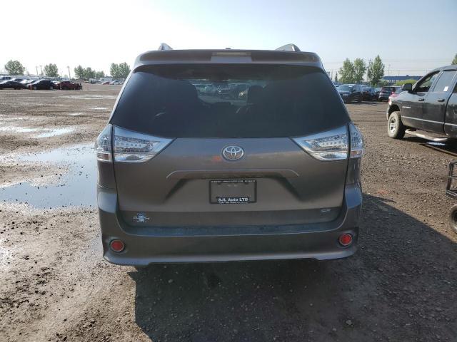 2011 Toyota Sienna Sport