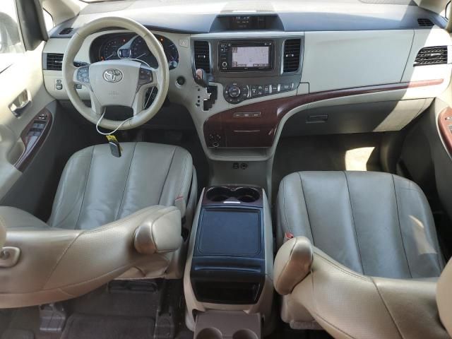 2013 Toyota Sienna XLE