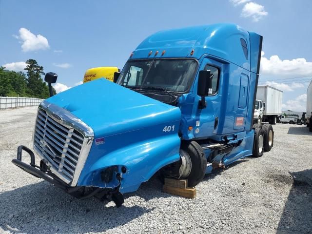 2018 Freightliner Cascadia 125 Semi Truck