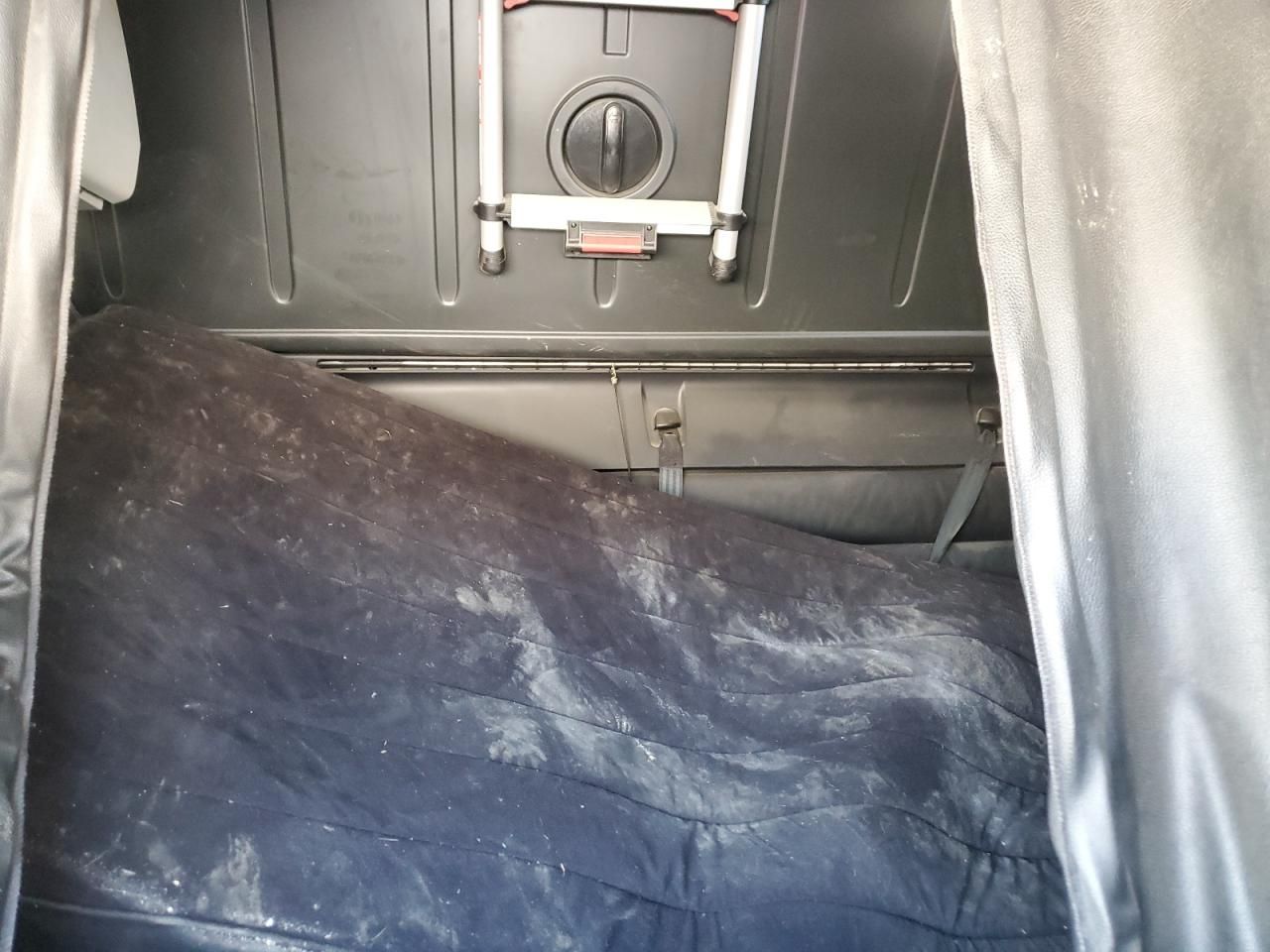 2025 Freightliner Cascadia 126 Semi Truck