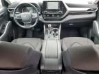 2022 Toyota Highlander L