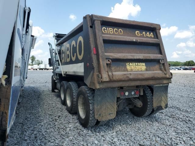 2017 Kenworth Construction T880