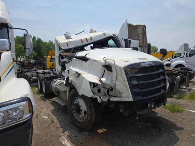 2022 Freightliner Cascadia 126 Semi Truck