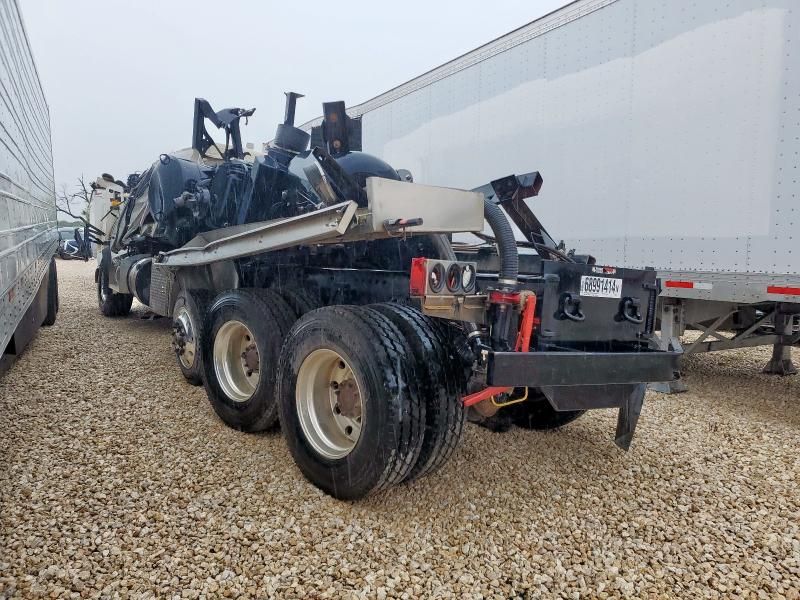 2023 Peterbilt 567