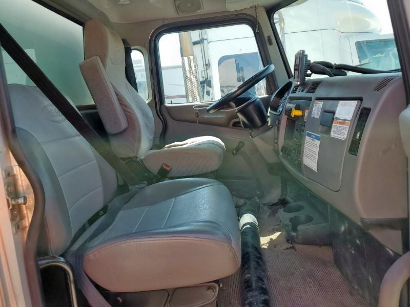 2018 Peterbilt 348 Water Truck