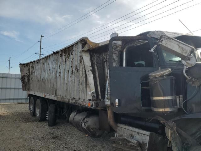 2008 Peterbilt 388 Dump Truck