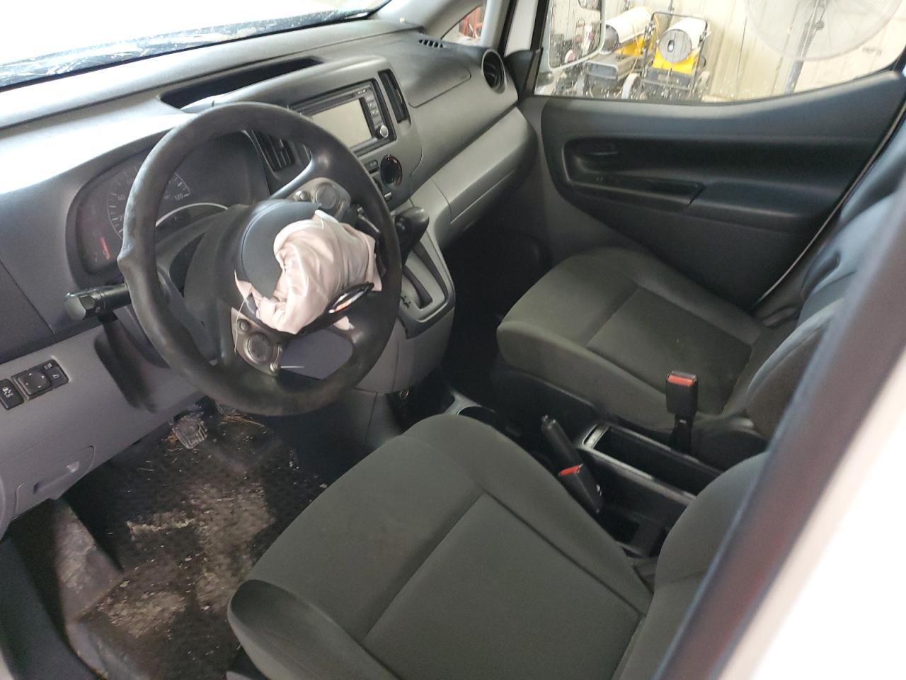 2015 Nissan NV200 2.5S