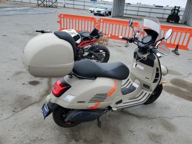 2024 Vespa GTS/SEI Giorni 300