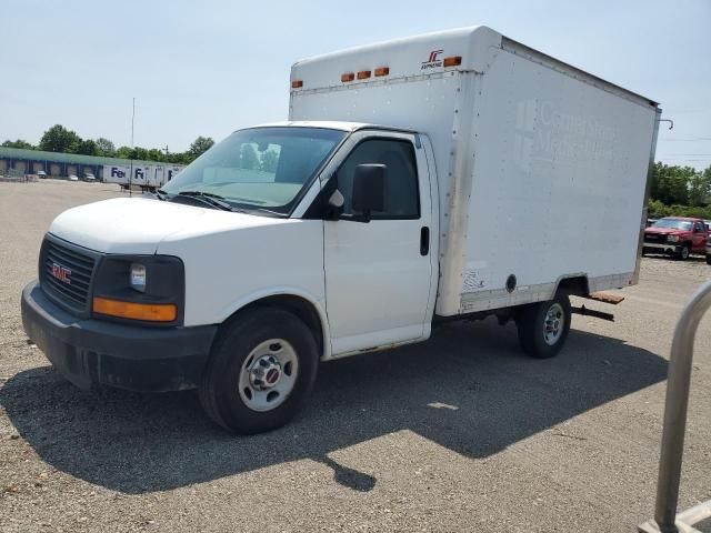 2011 GMC Savana Cutaway G3500