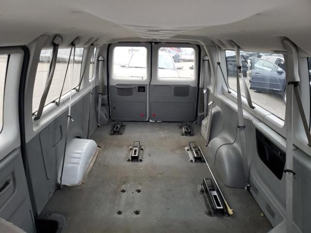 2009 Ford Econoline E350 Super Duty Wagon