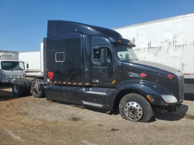 2017 Peterbilt 579