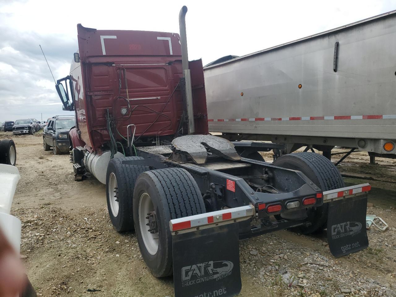 2020 Volvo VNR