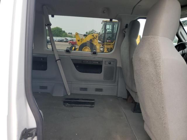 2009 Ford Econoline E350 Super Duty Wagon