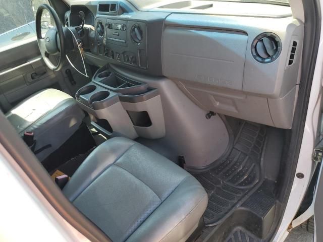 2010 Ford Econoline E250 van