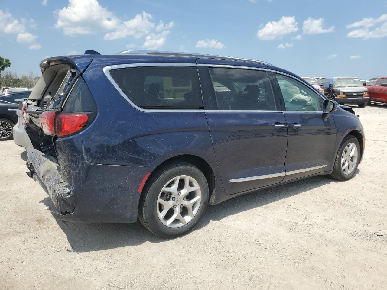 2018 Chrysler Pacifica Touring l Plus