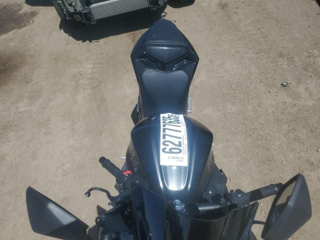 2016 Kawasaki EX300 B
