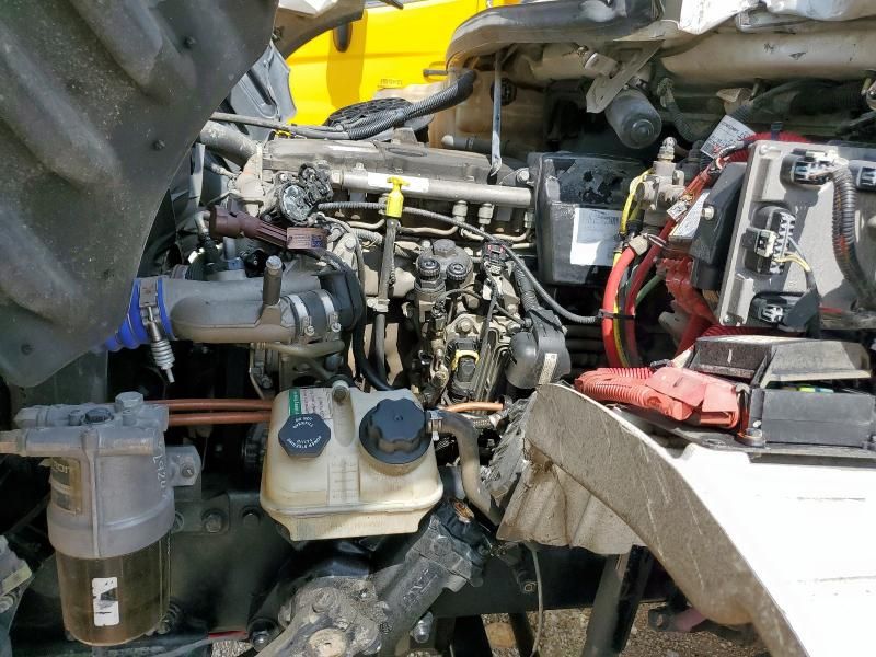 2019 Freightliner Business Class M2 BOX Truck