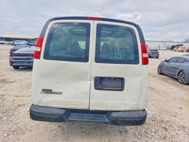 2018 Chevrolet Express G2500 4LT