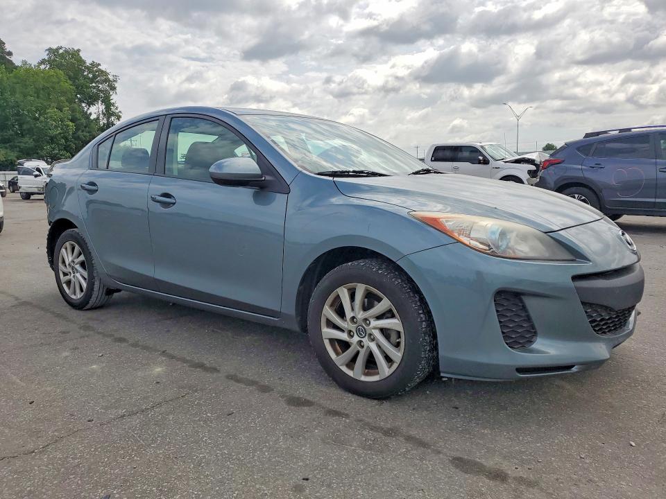 2013 Mazda 3 I