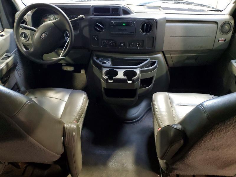 2009 Ford Econoline E350 Super Duty Van
