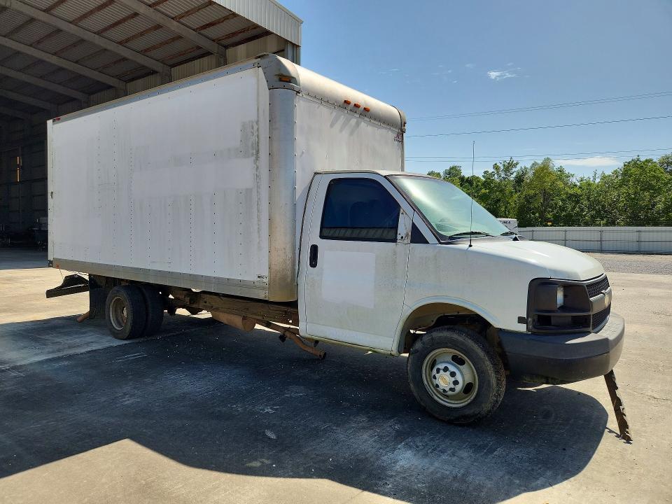 2015 Chevrolet Express BOX Truck