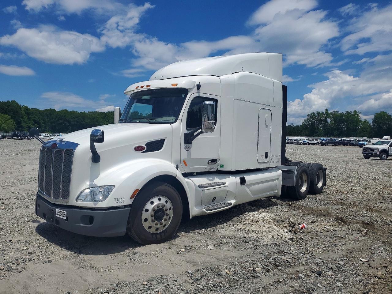 2018 Peterbilt 579 Semi Truck