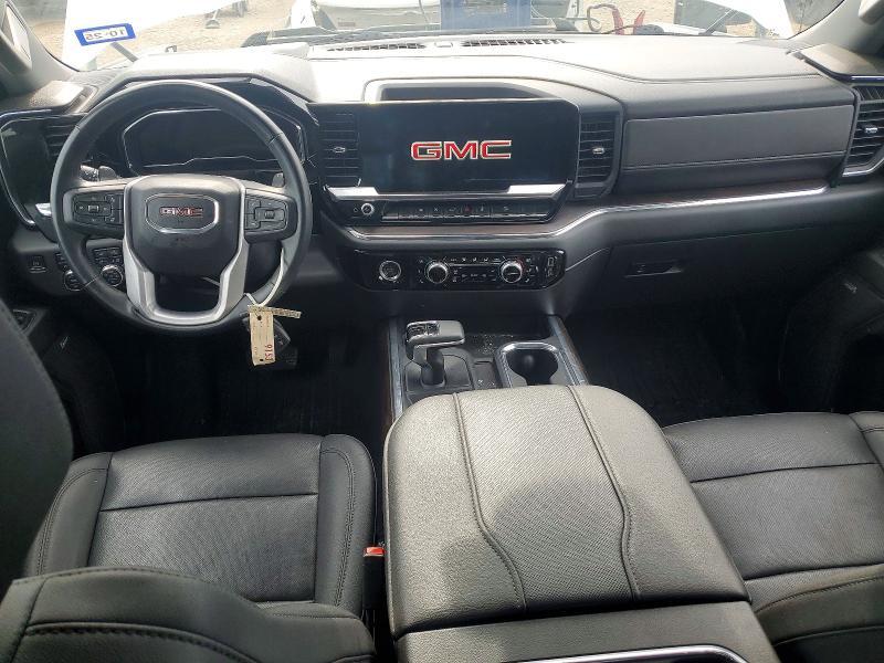 2023 GMC Sierra K1500 SLT