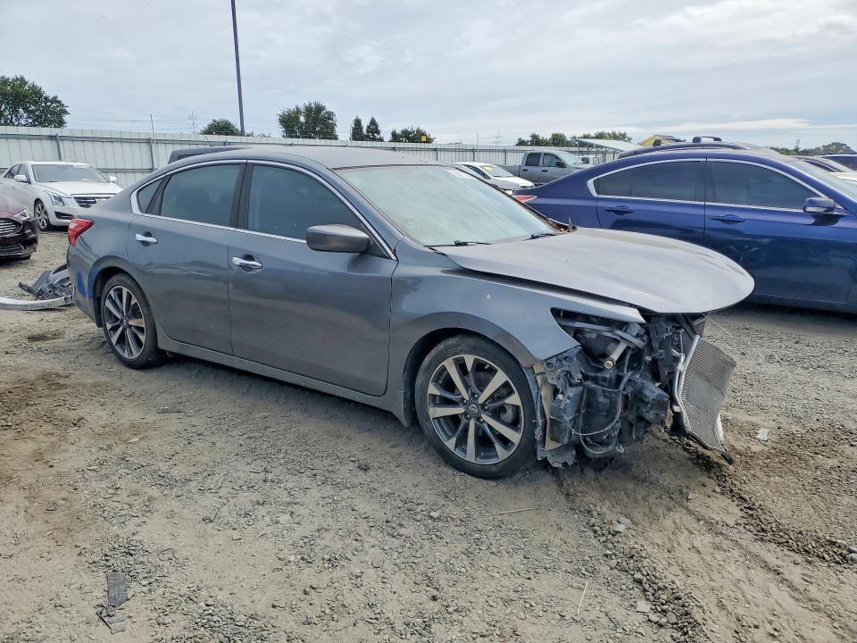 2016 Nissan Altima 2.5 sr