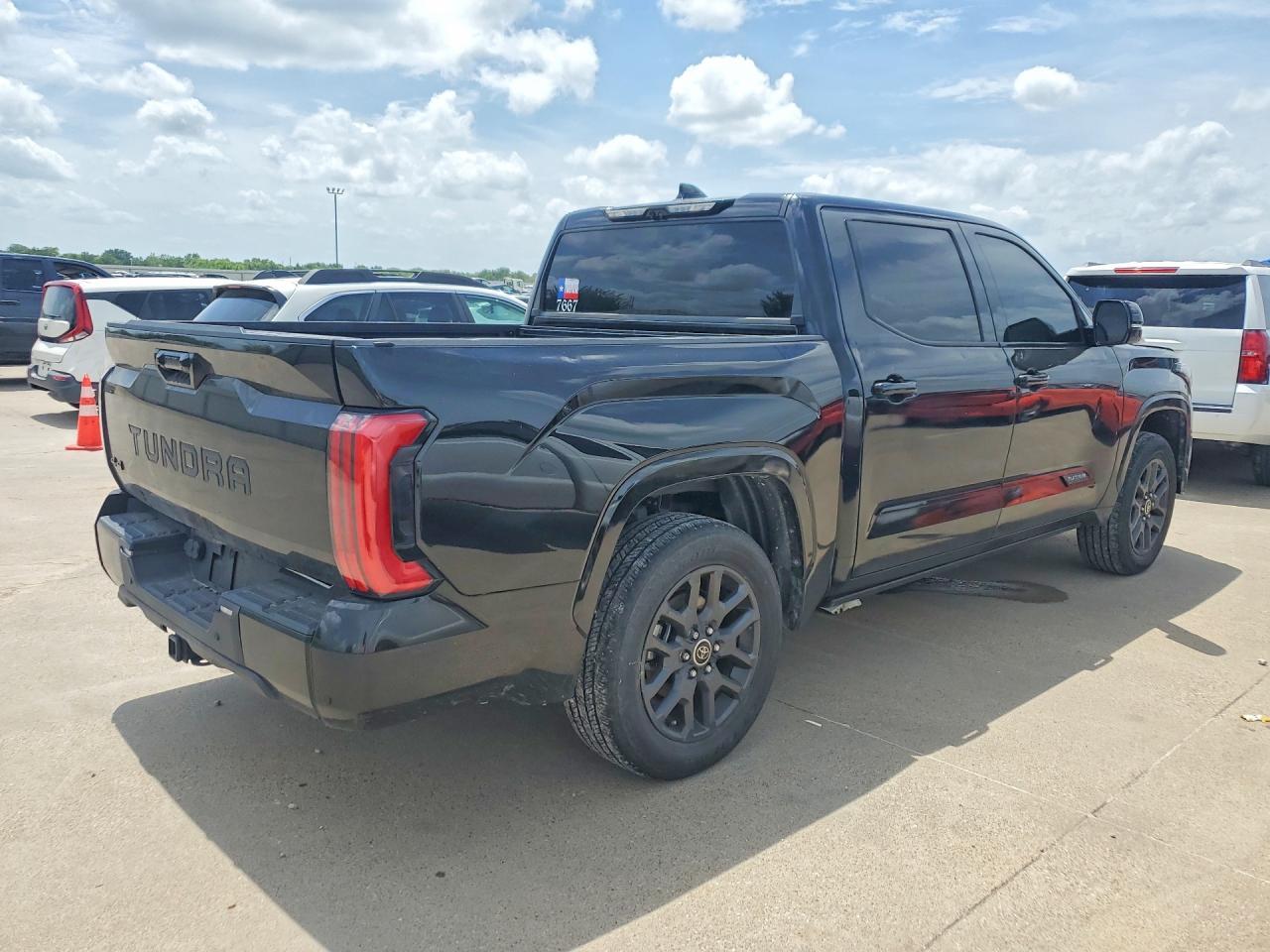 2022 Toyota Tundra Platinum