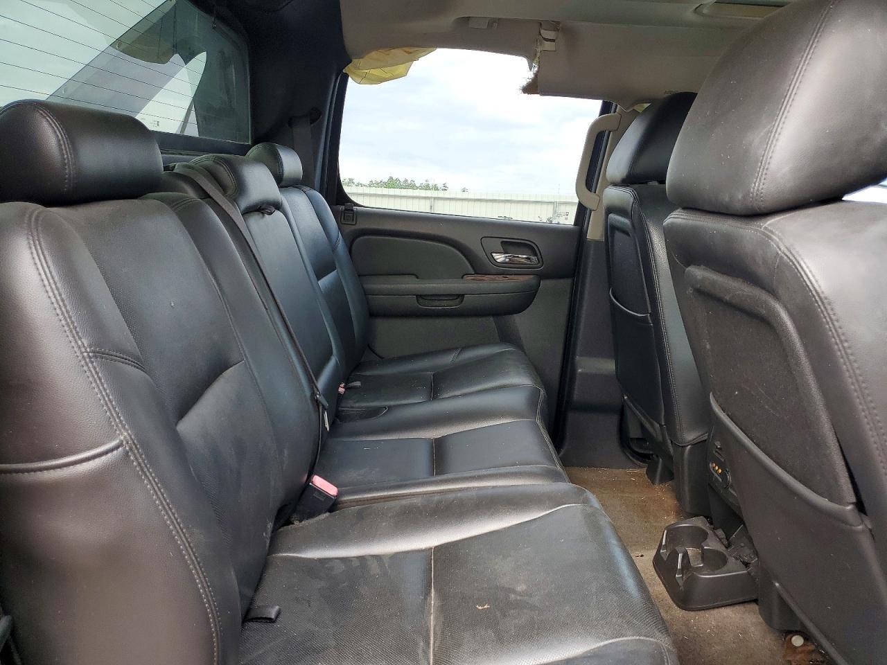 2010 Chevrolet Avalanche LTZ