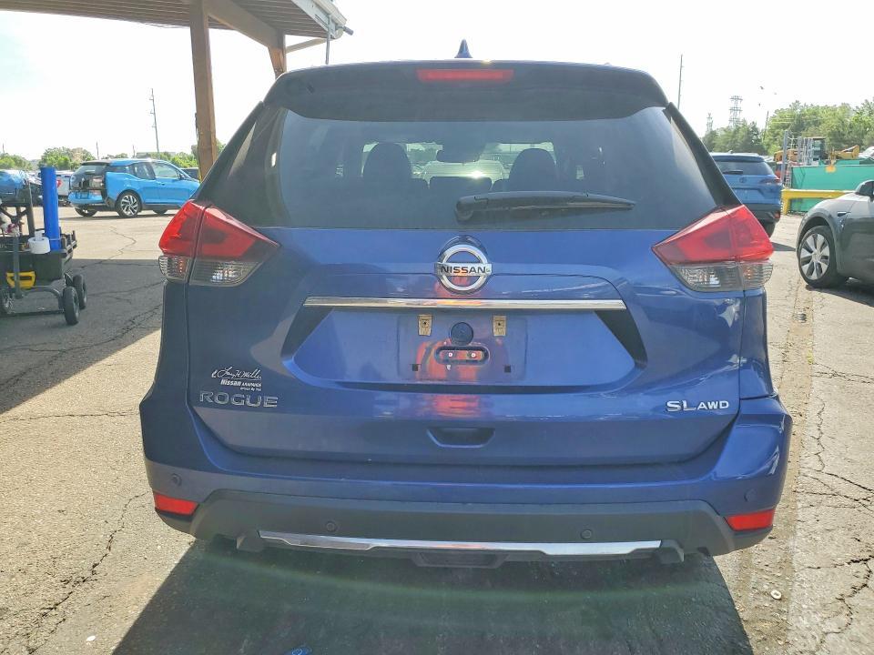 2020 Nissan Rogue sl