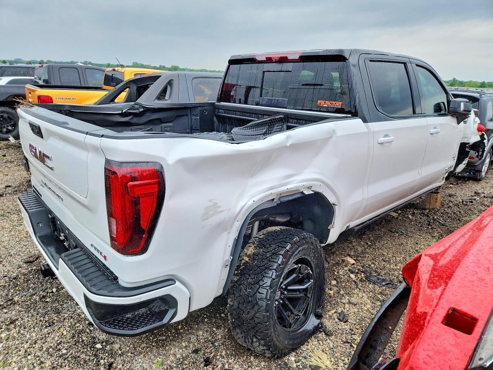 2025 GMC Sierra K1500 AT4