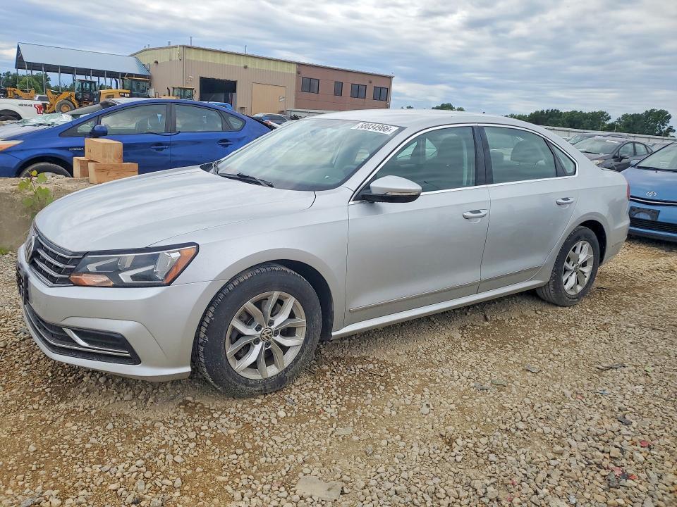 2017 Volkswagen Passat s