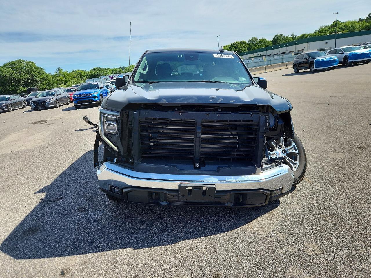 2025 GMC Sierra K1500 SLT