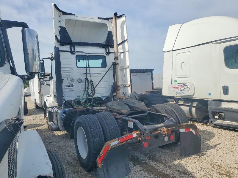 2018 Volvo VNL Semi Truck