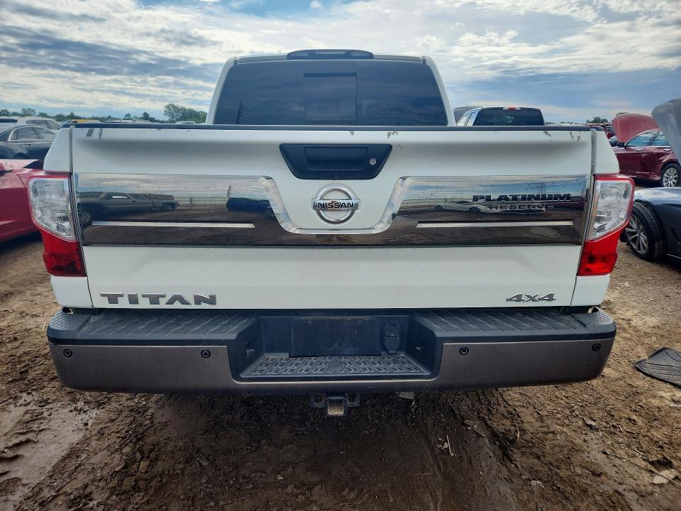 2017 Nissan Titan Platinum Reserve