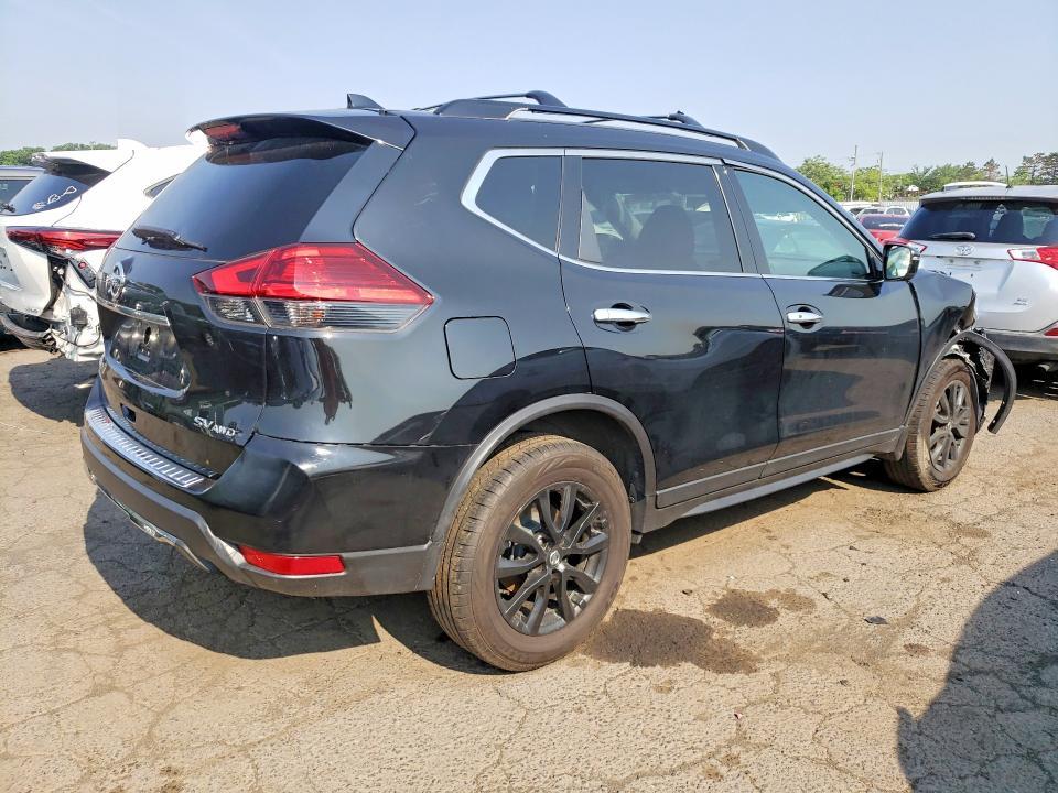 2017 Nissan Rogue sv