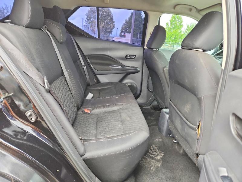 2021 Nissan Kicks s