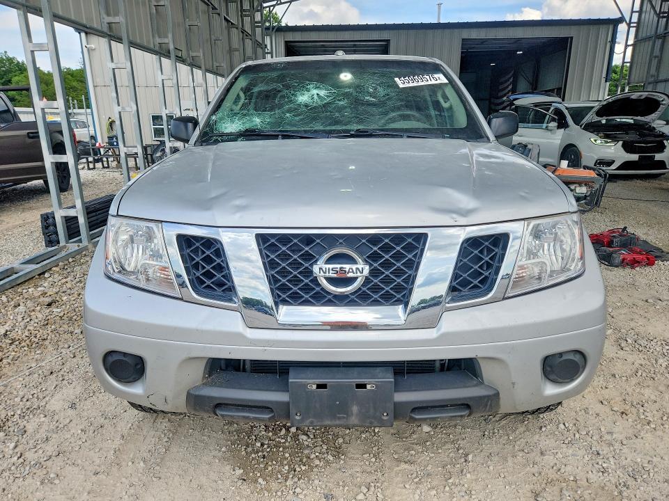 2017 Nissan Frontier sv