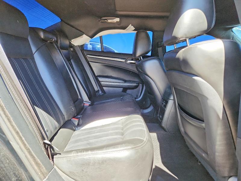 2019 Chrysler 300 s