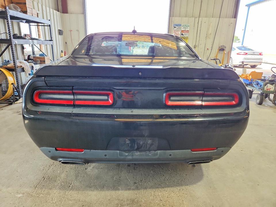 2015 Dodge Challenger sxt Plus