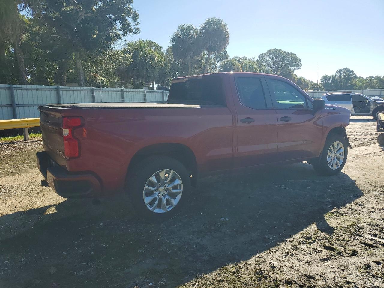 2020 Chevrolet Silverado C1500 Custom