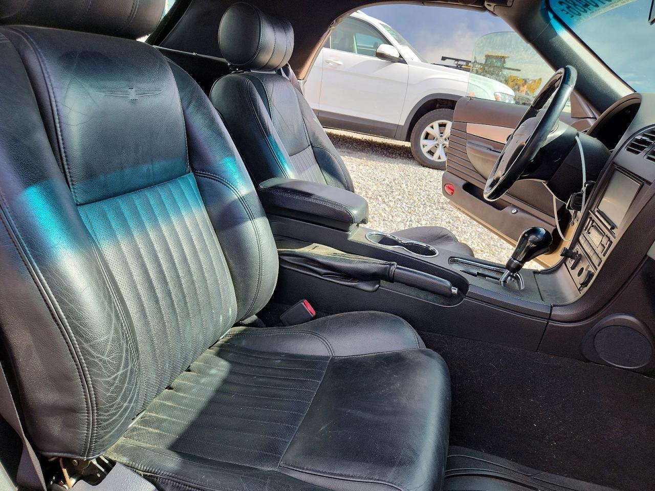 2005 Ford Thunderbird
