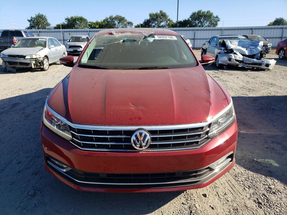 2017 Volkswagen Passat sel Premium