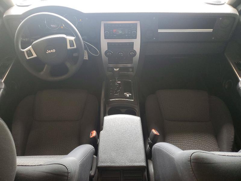 2008 Jeep Commander Sport