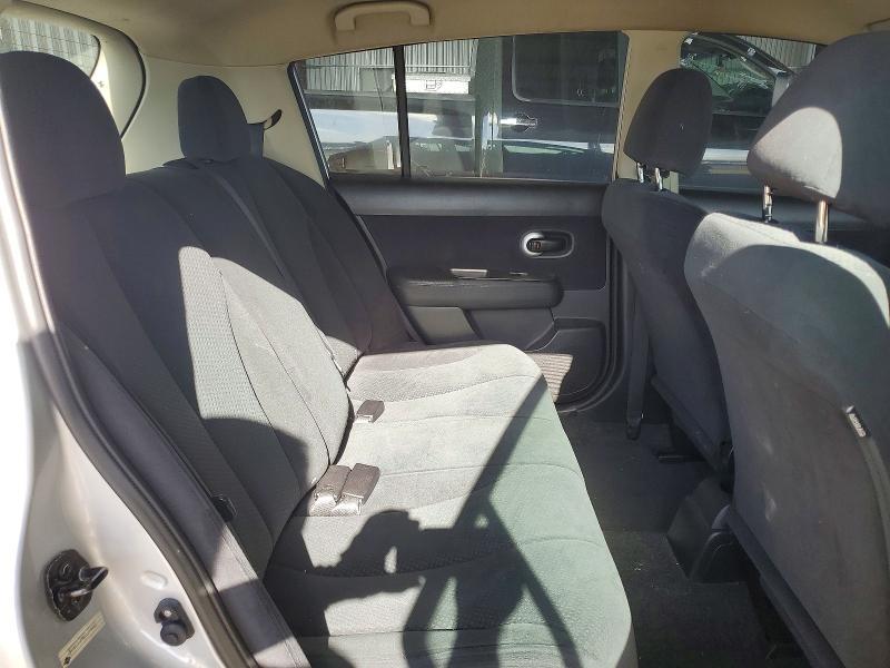 2012 Nissan Versa 1.8 s