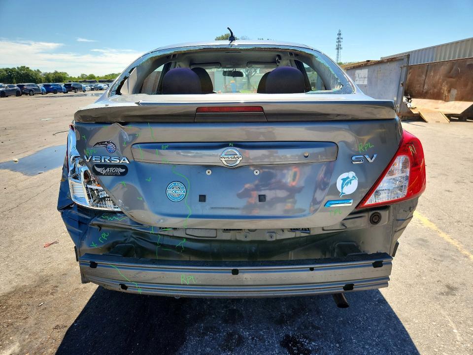 2016 Nissan Versa 1.6 sv