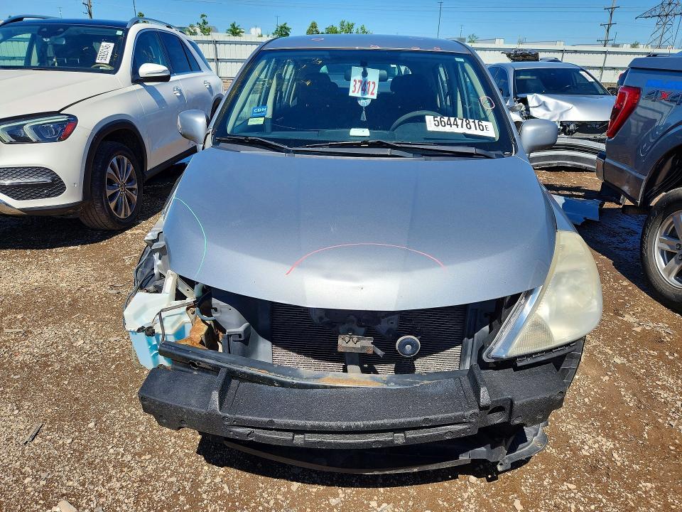 2009 Nissan Versa 1.8 s
