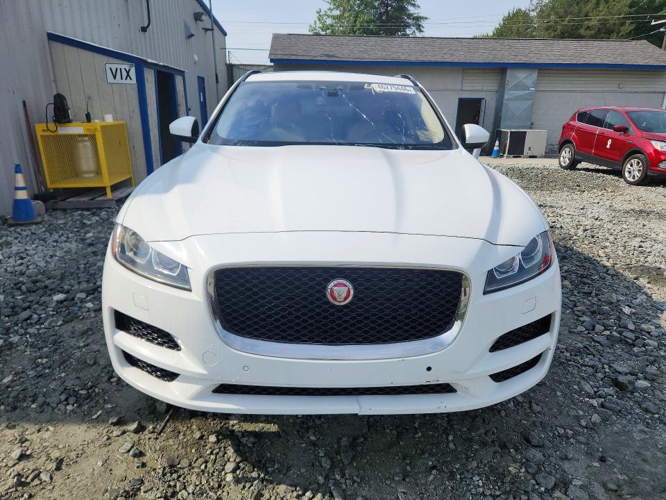 2018 Jaguar F-pace Premium