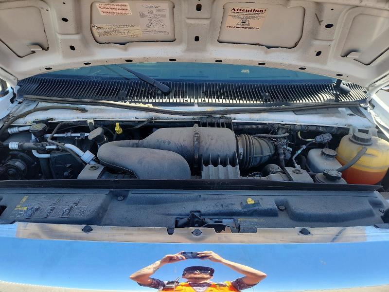 2017 Ford Econoline E450 Super Duty Cutaway Van